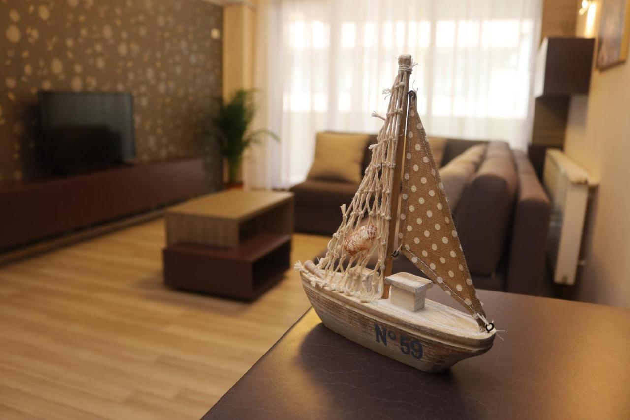 Vega Beach Apartment Mamaia Exterior photo
